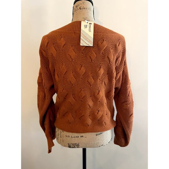 Everkaki Orange Sweater NWT Medium - Picture 2 of 2